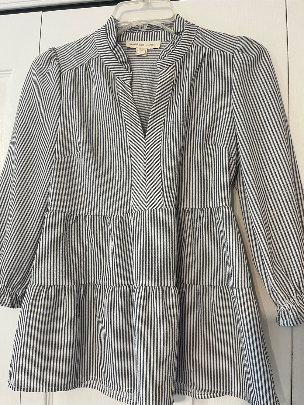 Monteau Los Angeles Women's Blue &  White Striped Tunic Top